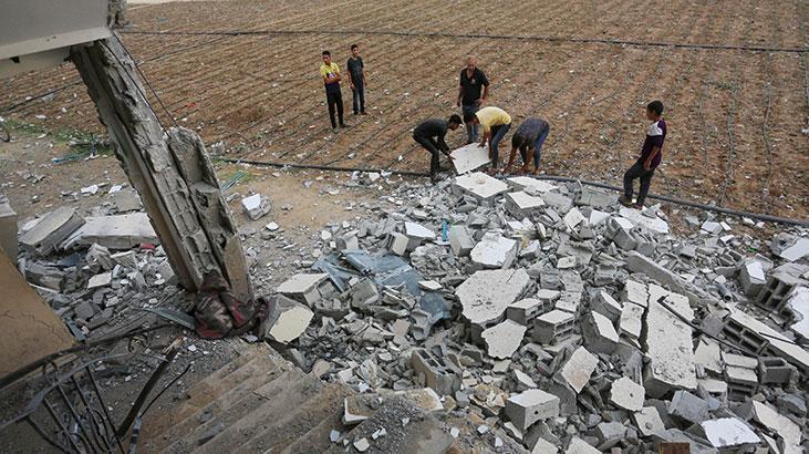 İsrail, Gazzede bir camiyi hedef aldı Ölü ve yaralılar var