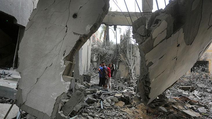 İsrail, Gazzede bir camiyi hedef aldı Ölü ve yaralılar var