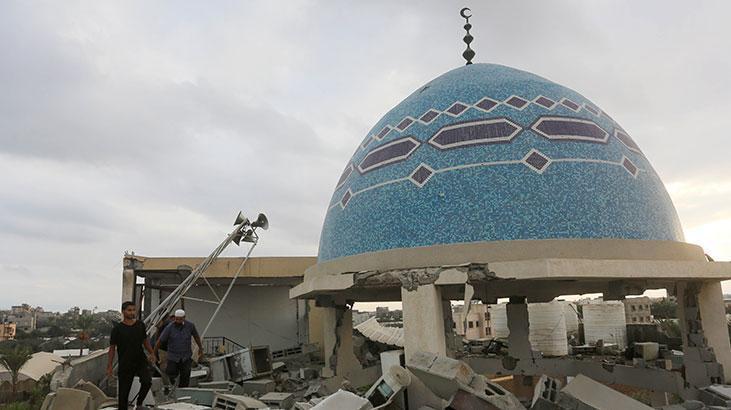 İsrail, Gazzede bir camiyi hedef aldı Ölü ve yaralılar var