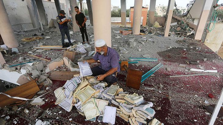 İsrail, Gazzede bir camiyi hedef aldı Ölü ve yaralılar var