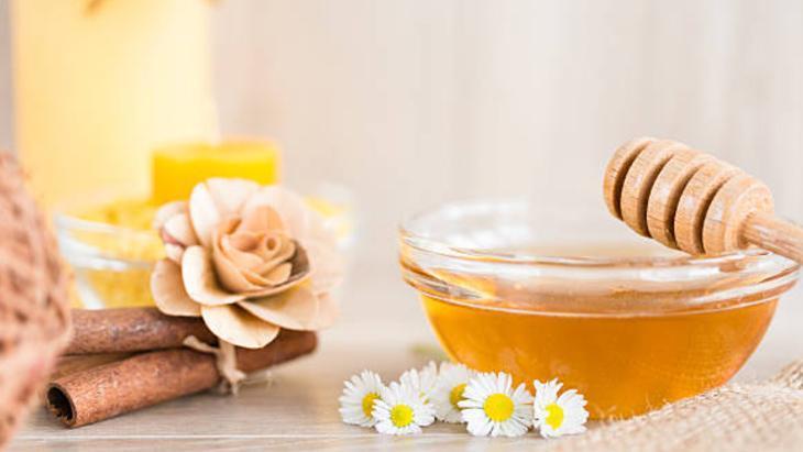 BAL VE VANİLYA ÖZÜTÜ BAL VE VANİLYA ÖZÜTÜ