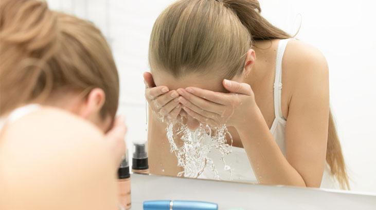 Sihirli formül zencefil-havuç-elma Bağırsakları yıkayıp yüzü ay gibi parlatıyor