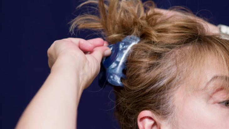 PLASTİK TARAKLI SAÇ TOKALARI