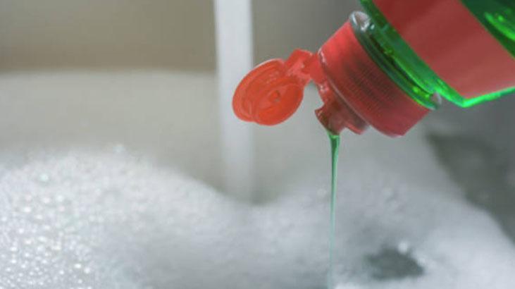 Cebe bayram ettiren deterjan formülü Altından kalkamadığı leke yok