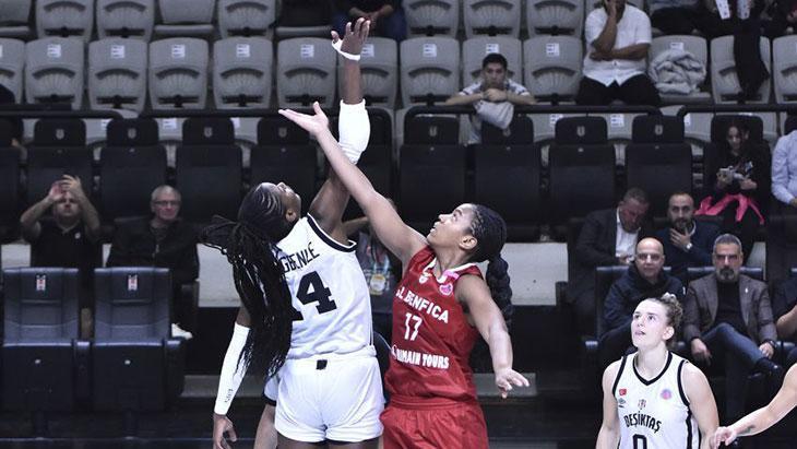 Beşiktaş - Benfica maçından kareler