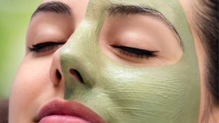 Japonlar vazgeçemiyor, bebeksi cildin anahtarı Lekeler süt dökülmüş gibi açılıyor