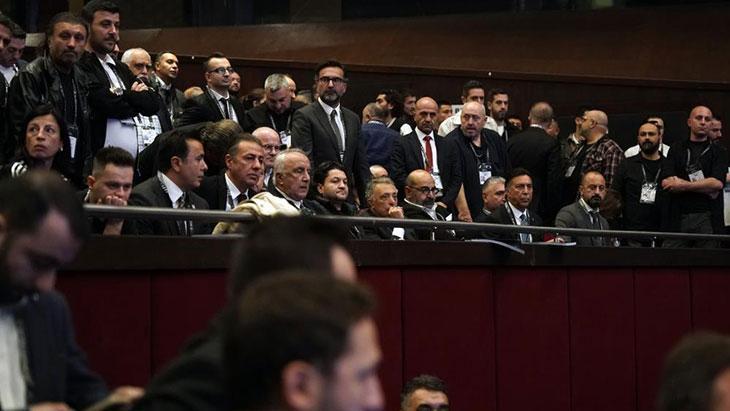 Beşiktaş Genel Kurulundaki olaylardan kareler