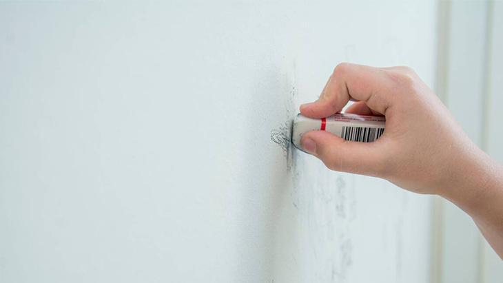 Aseton deyip geçmeyin Çıkarmadığı tek bir leke bile yok Aseton deyip geçmeyin Çıkarmadığı tek bir leke bile yok