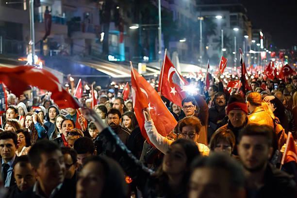 29 Ekim Cumhuriyet Bayramı coşkusu Kutlama mesajları, Atatürk sözleri...Okullarda yüz yüze, sosyal medyada 29 Ekim Cumhuriyet Bayramı tebrik, gurur paylaşımları, resimleri