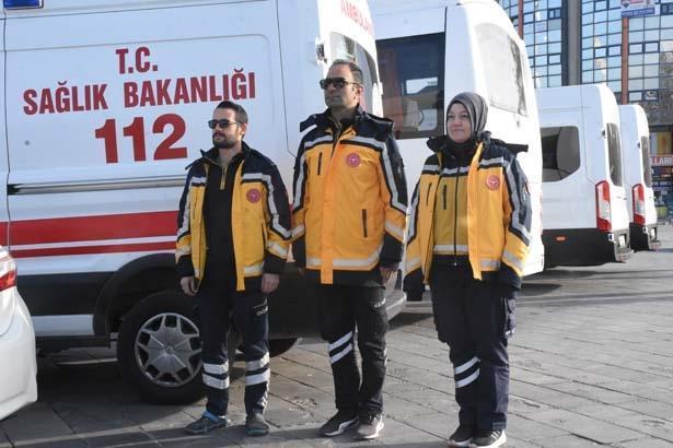 Türkiye Atasını andı... Saat 9u 5 geçe hayat 1 dakikalığına durdu