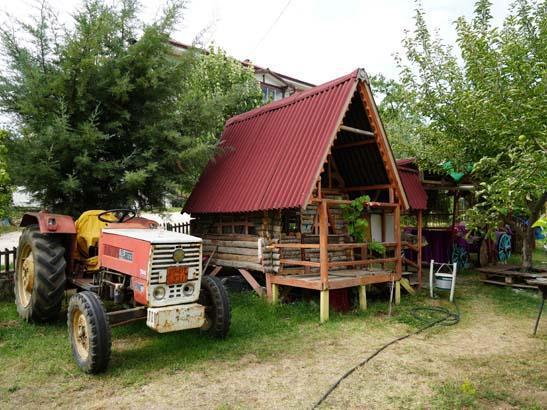 “NOSTALJİK BİR HAYAT SÜRMEK İSTİYORDUM, BU HAYALİMİ GERÇEKLEŞTİRDİM”