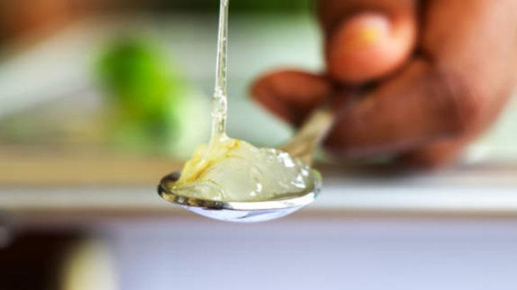 Saçı tiftik tiftik yapan kırıkları anında onarıyor Denemeyen bin pişman, nemlendirici bombası Saçı tiftik tiftik yapan kırıkları anında onarıyor Denemeyen bin pişman, nemlendirici bombası