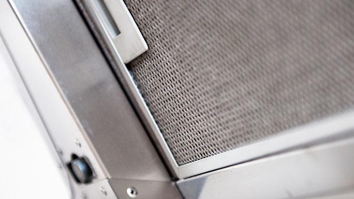 YAĞ LEKELERİNE KARŞI DOĞAL ÇÖZÜMLER