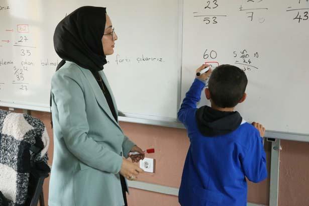 T�rkiye'nin s�f�r noktas�: Telefon dahi �ekmiyor ama mutluyum