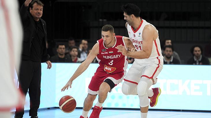 Türkiye - Macaristan maçından kareler