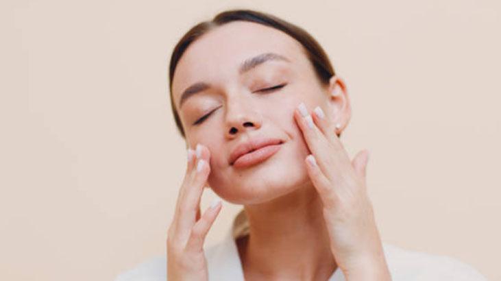 Ağaç çatlaklarından sızıyor, kokusu keskin ama faydası çok Doğal cilt yenileyici