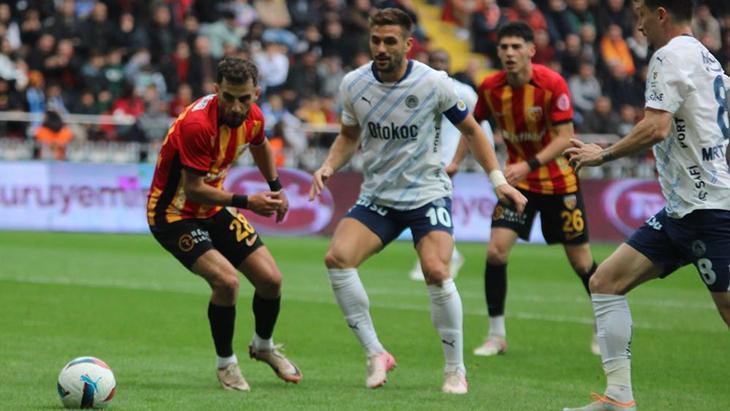 Kayserispor - Fenerbahçe maçından kareler