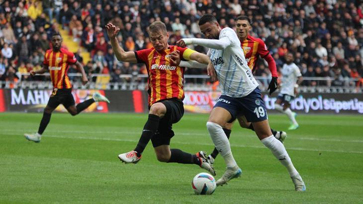 Kayserispor - Fenerbahçe maçından kareler