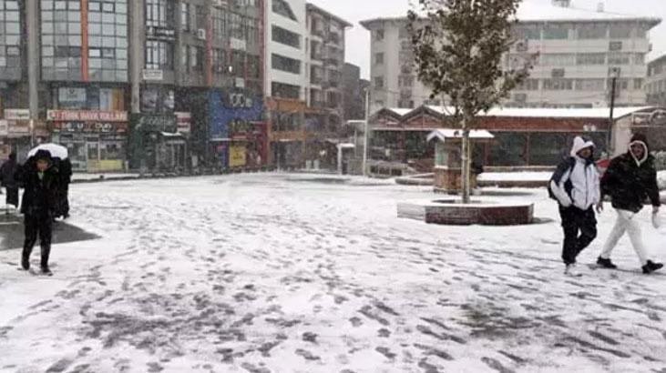 SON DAKİKA KAR TATİLİ OLAN İL VE İLÇELER! ☃ 25 Kasım Pazartesi (Bugün) hangi il ve ilçelerde okullar tatil edildi? İşte kar tatili olan il ve ilçeler…