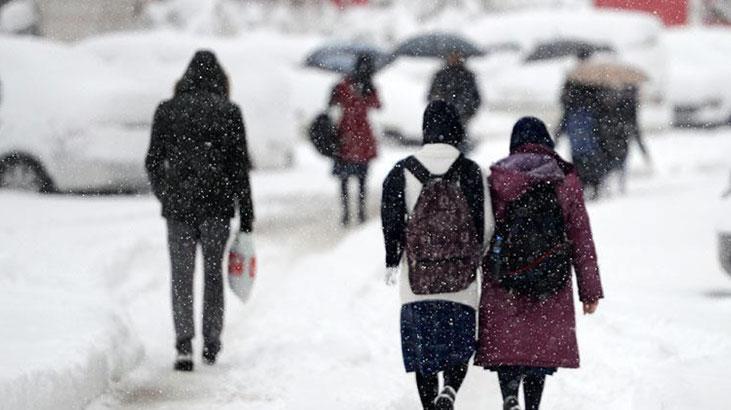 Valilik Açıklamaları Peş Peşe Geldi! Kar Yağışı Nedeniyle 25 Kasım ...