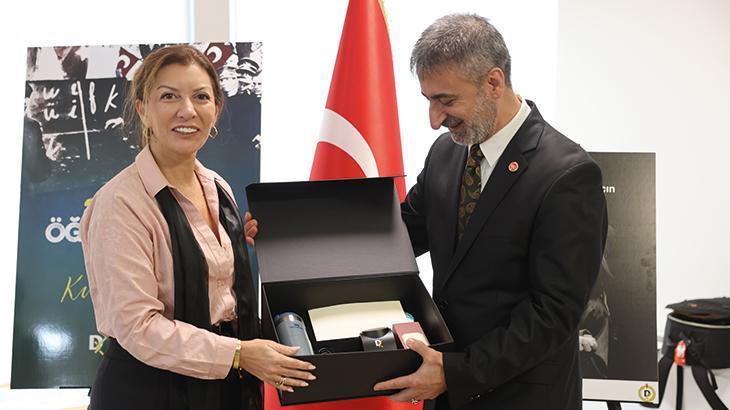 Demirören Medya Lisesi’nden anlamlı Öğretmenler Günü etkinliği