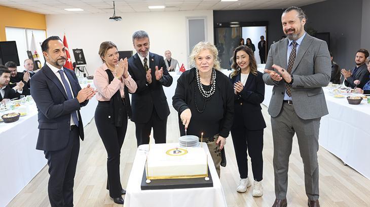 Demirören Medya Lisesi’nden anlamlı Öğretmenler Günü etkinliği