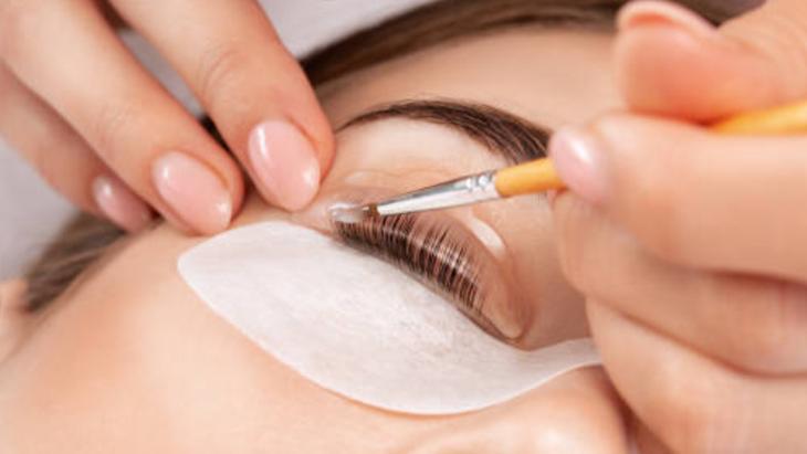 Kirpikleriniz Türkan Şoray gibi olacak En faydalısı botoksmuş, etkisi 6 ay sürüyor