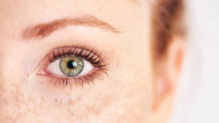 KİRPİK BOTOKSU KALICI MI