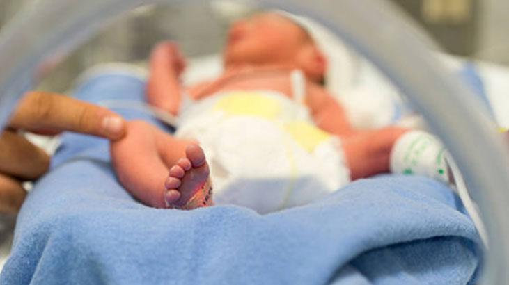 Çocuklarda çarpık ayak sorunu: Masaj yapmak işe yarıyor mu Çocuklarda çarpık ayak sorunu: Masaj yapmak işe yarıyor mu