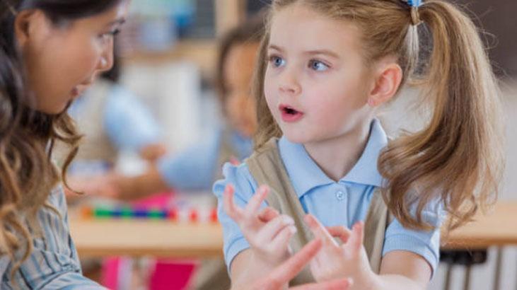 Çocuklar konuşmayı anneden mi öğrenir, babadan mı Çocuklar konuşmayı anneden mi öğrenir, babadan mı