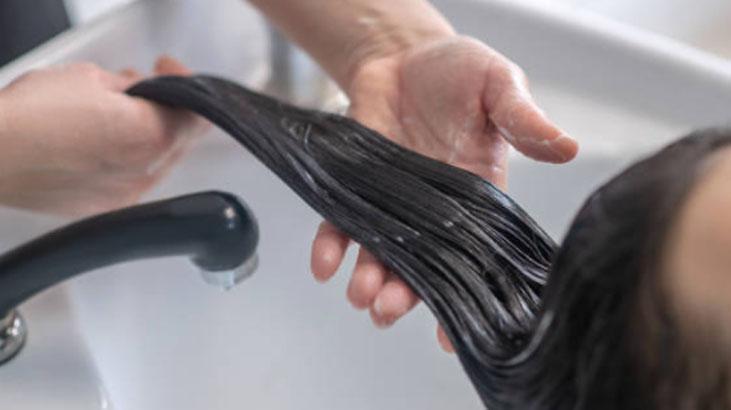 Favori botoks yöntemi Kıvırcık, düz fark etmez: Saçtaki boşlukları dolduruyormuş