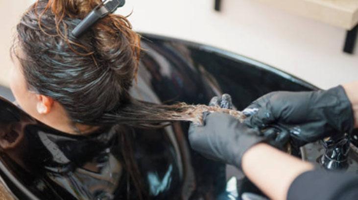 Favori botoks yöntemi Kıvırcık, düz fark etmez: Saçtaki boşlukları dolduruyormuş