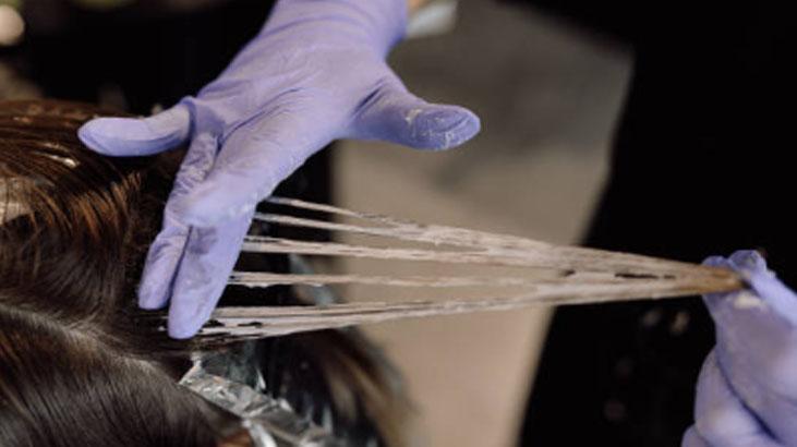 Favori botoks yöntemi Kıvırcık, düz fark etmez: Saçtaki boşlukları dolduruyormuş