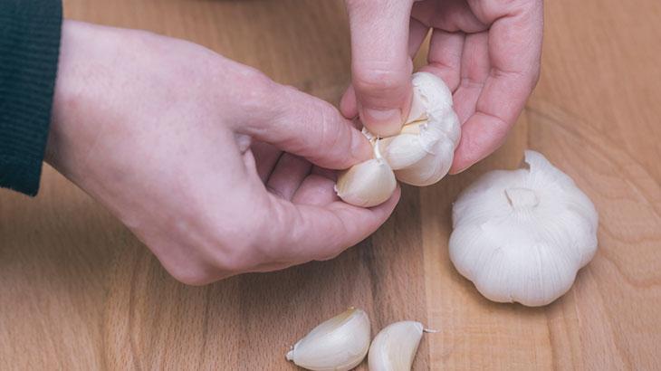 7. SARIMSAKLARI KURU BİR YERDE ASIN