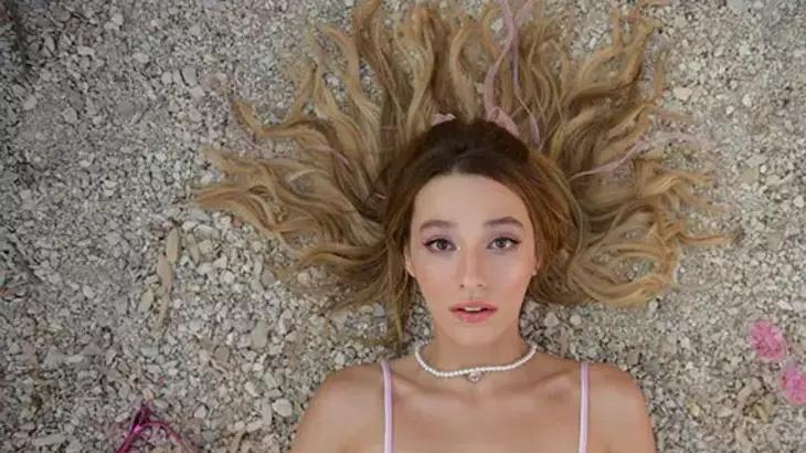 Sümeyye Aydoğan kimdir, nereli, kaç yaşında  50. Pantene Altın Kelebek Ödülleri Yıldızı Parlayan Sümeyye Aydoğan dizileri...