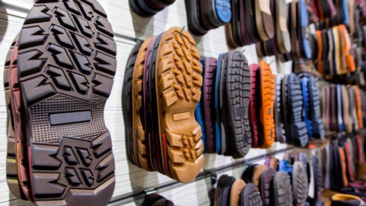 1 fısla ayakkabıları tanka çeviriyor Bu yöntemle buzlu yolda bile kaymayacak