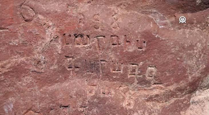 DAĞCILAR OLUMSUZ HAVA KOŞULLARINDA MAĞARAYA SIĞINIYOR