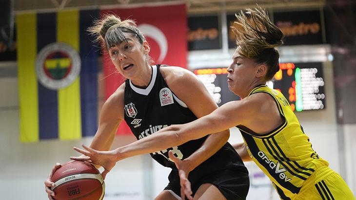 Fenerbahçe Opet - Beşiktaş maçından kareler