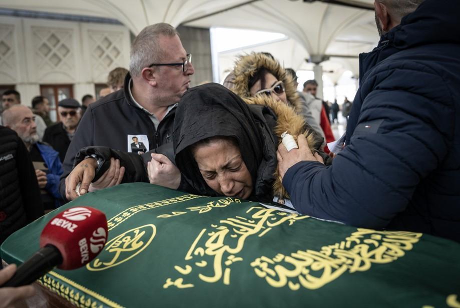 Usta sanatçıya veda Cenazede gözyaşları sel oldu