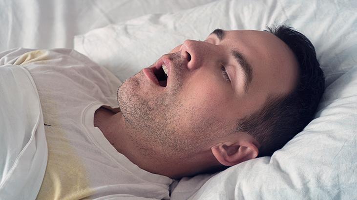 Yeterince uyumamanın sonu hüsran Çalışma ortaya koydu: Cildiniz ve ağzınız sarkacak