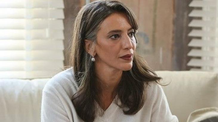 Nihal Yalçının kendisinden 13 yaş küçük sevgilisi bakın kim çıktı Meğer ünlü oyuncuymuş
