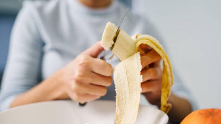 70 yaşındayken bile 40 gösteriyor Japonların güzellik sırrı: Muz kabuğuyla siliyorum