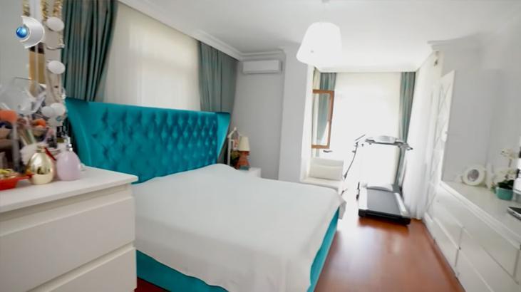 Evrim Akın ünlü şarkıcı Seda Ürenin dört katlı, beş odalı, muhteşem villasına konuk oldu