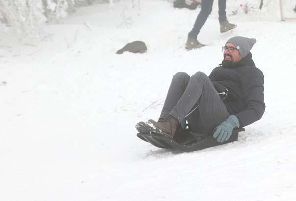Trakyanın Uludağı Kar yağışı ile birlikte akın ettiler