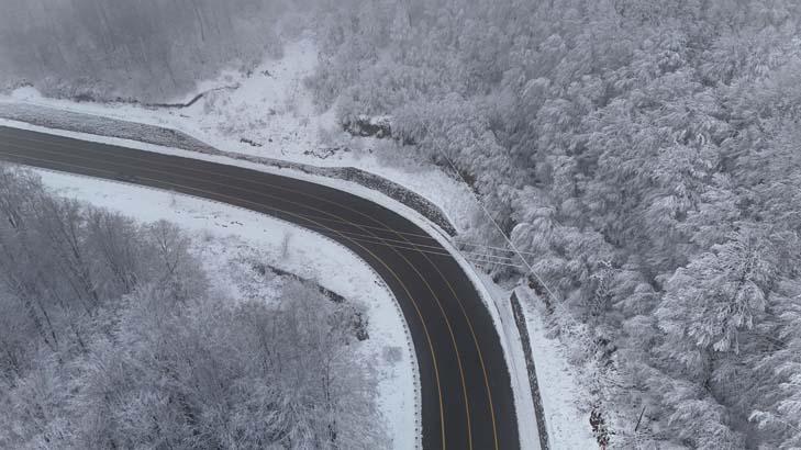 Trakyanın Uludağı Kar yağışı ile birlikte akın ettiler