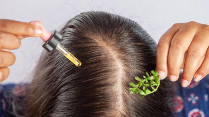 Afra Saraçoğlunun hiç vazgeçemediği saç rutini Hem yağı hem suyu gürleştiriyormuş