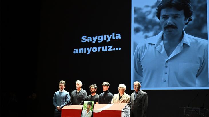 Son dakika... Ferdi Tayfura son veda Sevenleri akın etti