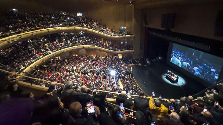 Son dakika... Ferdi Tayfura son veda Sevenleri akın etti