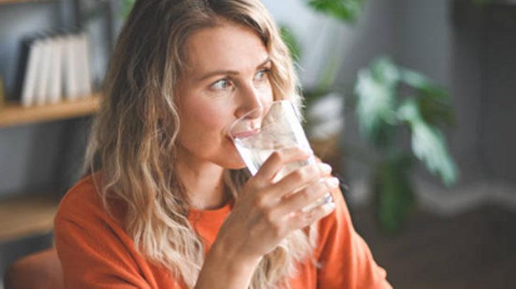 Şuruptan sonra içilen su iyice körüklüyor 15 dakika bekleyin, tam etki gösterecek