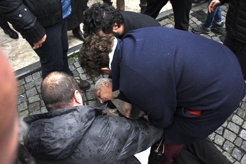 Son dakika... Ferdi Tayfura son veda Sevenleri akın etti